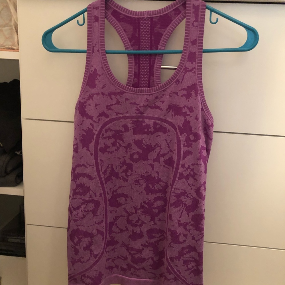 Lululemon Swiftly Tech tank